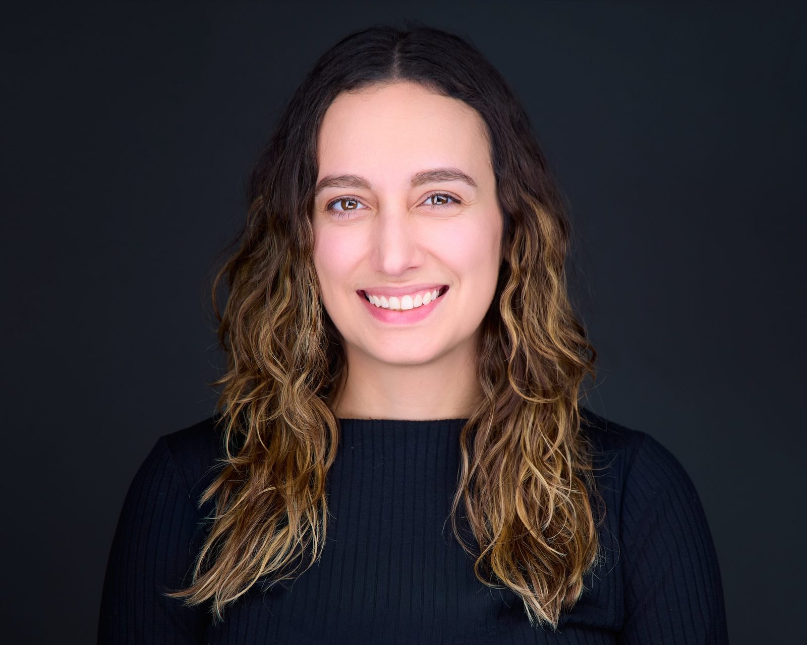 Headshot photographer near Houston TX